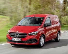 Mercedes-Benz presenta il nuovo Citan: lo small van compatto per i servizi in città