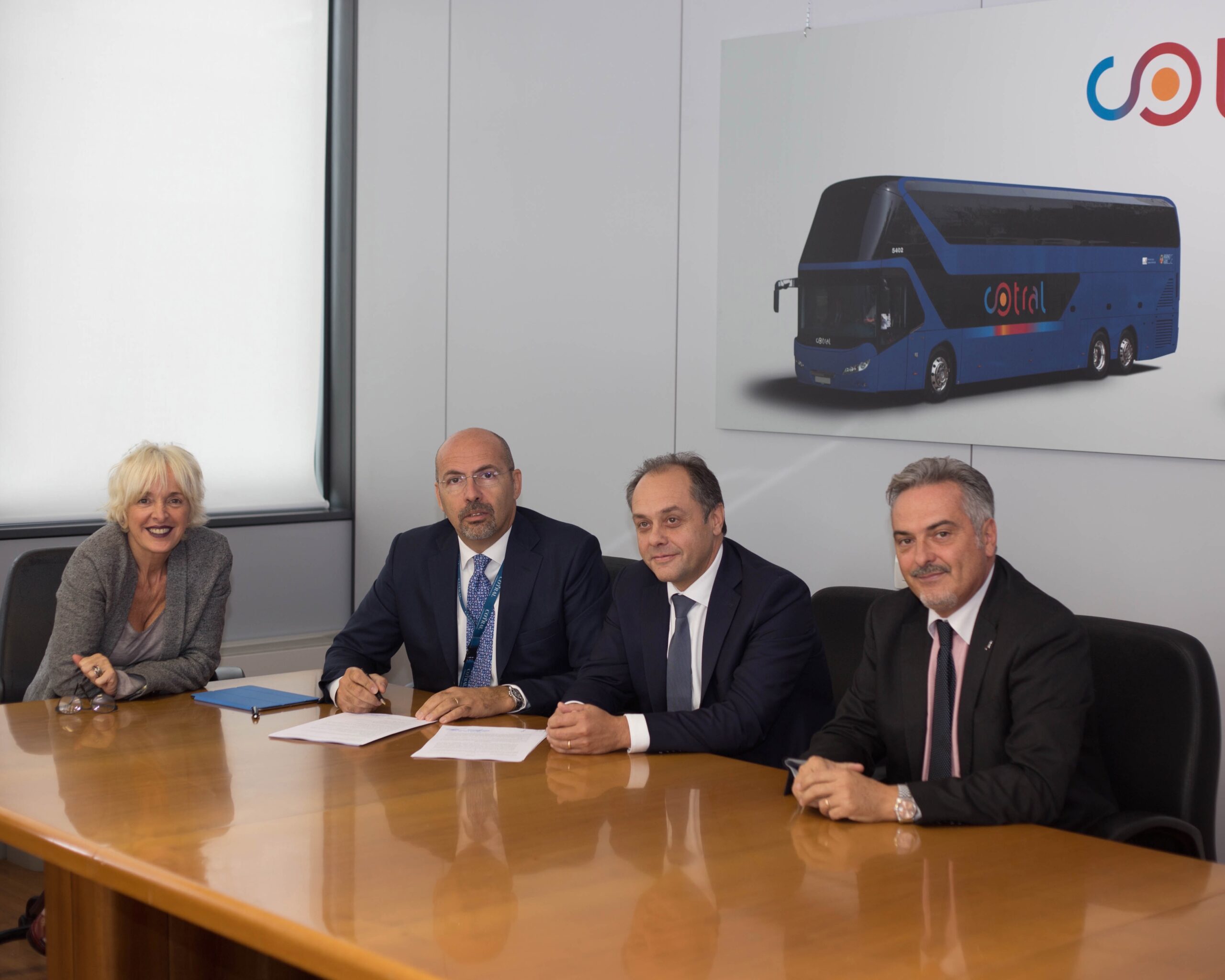 Roma: Cotral firma con MAN un accordo per 100 nuovi bus