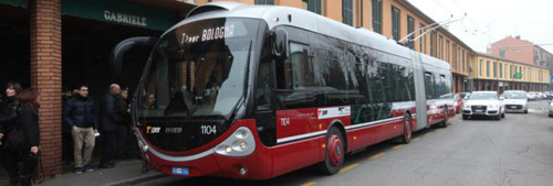 Tpl: a Bologna Tper inaugura il filobus Crealis