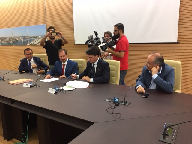 Corridoio intermodale Tirreno Centrale- Adriatico Meridionale: i presidenti delle AdSP sottoscrivono un accordo