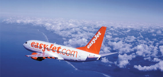 easyJet: primi voli da Genova