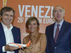 easyJet inaugura la nuova base a Venezia
