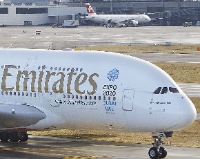 Emirates firma il contratto per gli A380