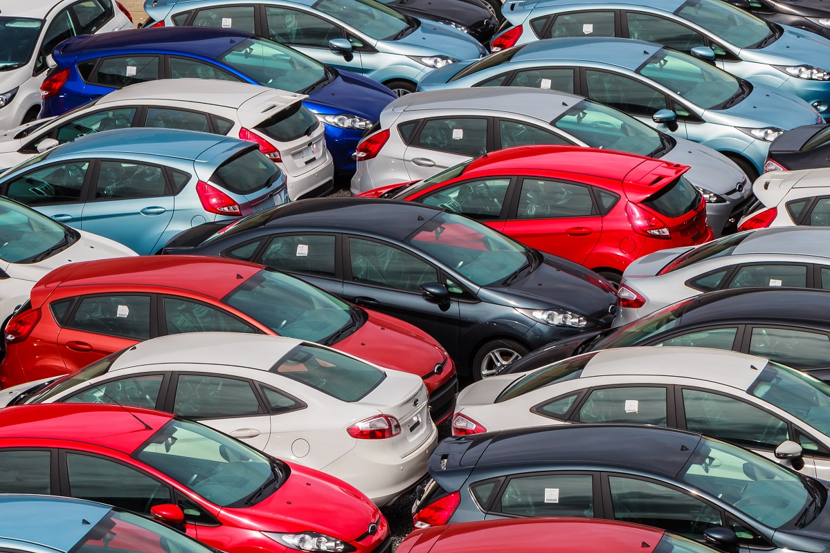 Ancora un calo per il mercato dell’auto: perso un terzo delle immatricolazioni dal 2019