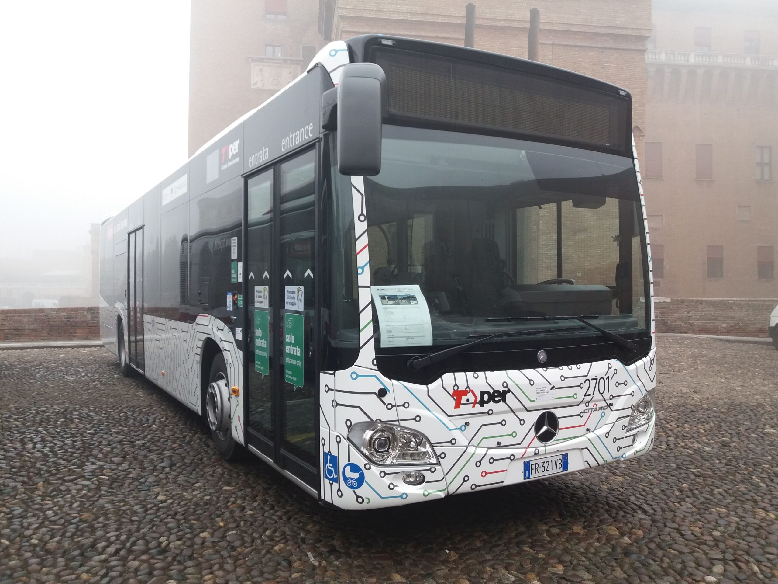 Ferrara, trasporto pubblico: nuovi bus ibridi, telecamere e percorsi