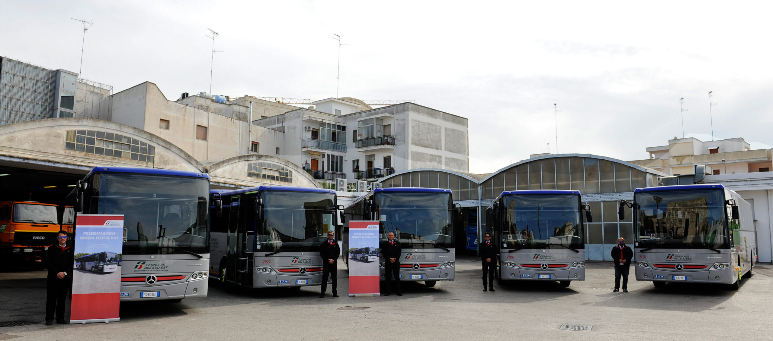 Bus, Regione Puglia: presentata la nuova flotta per il trasporto su gomma di Ferrovie del Sud Est