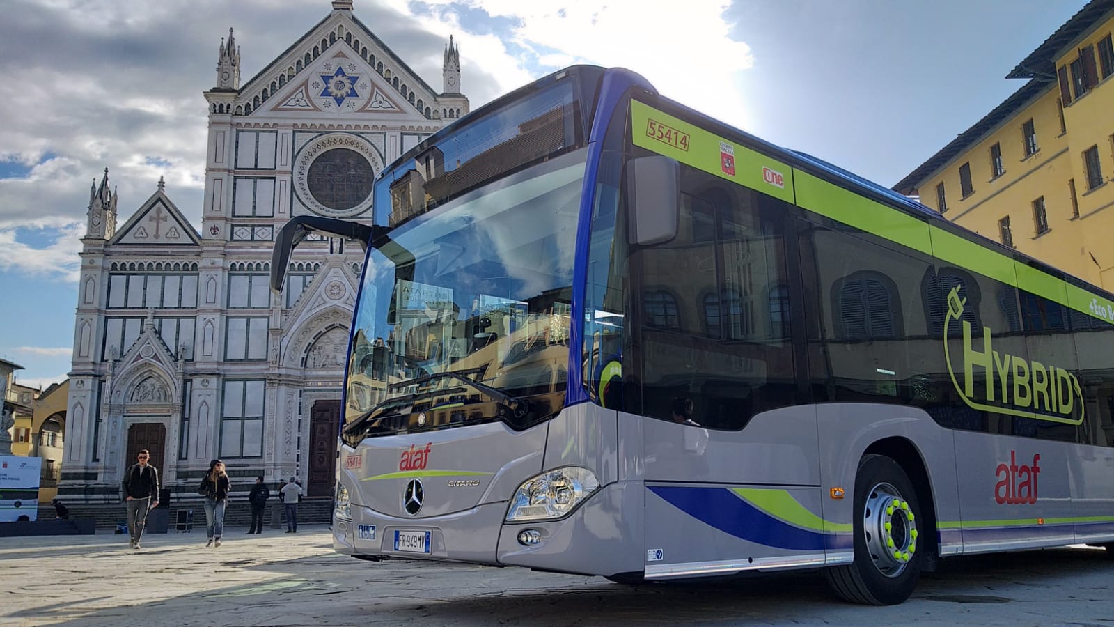 Firenze, Gruppo Fs Italiane: 30 nuovi autobus ibridi per una mobilità sempre più sostenibile