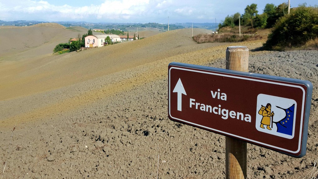 Trenitalia: agevolazioni sui regionali per i pellegrini della Via Francigena