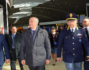 Il Capo della Polizia Gabrielli visita l’aeroporto di Fiumicino