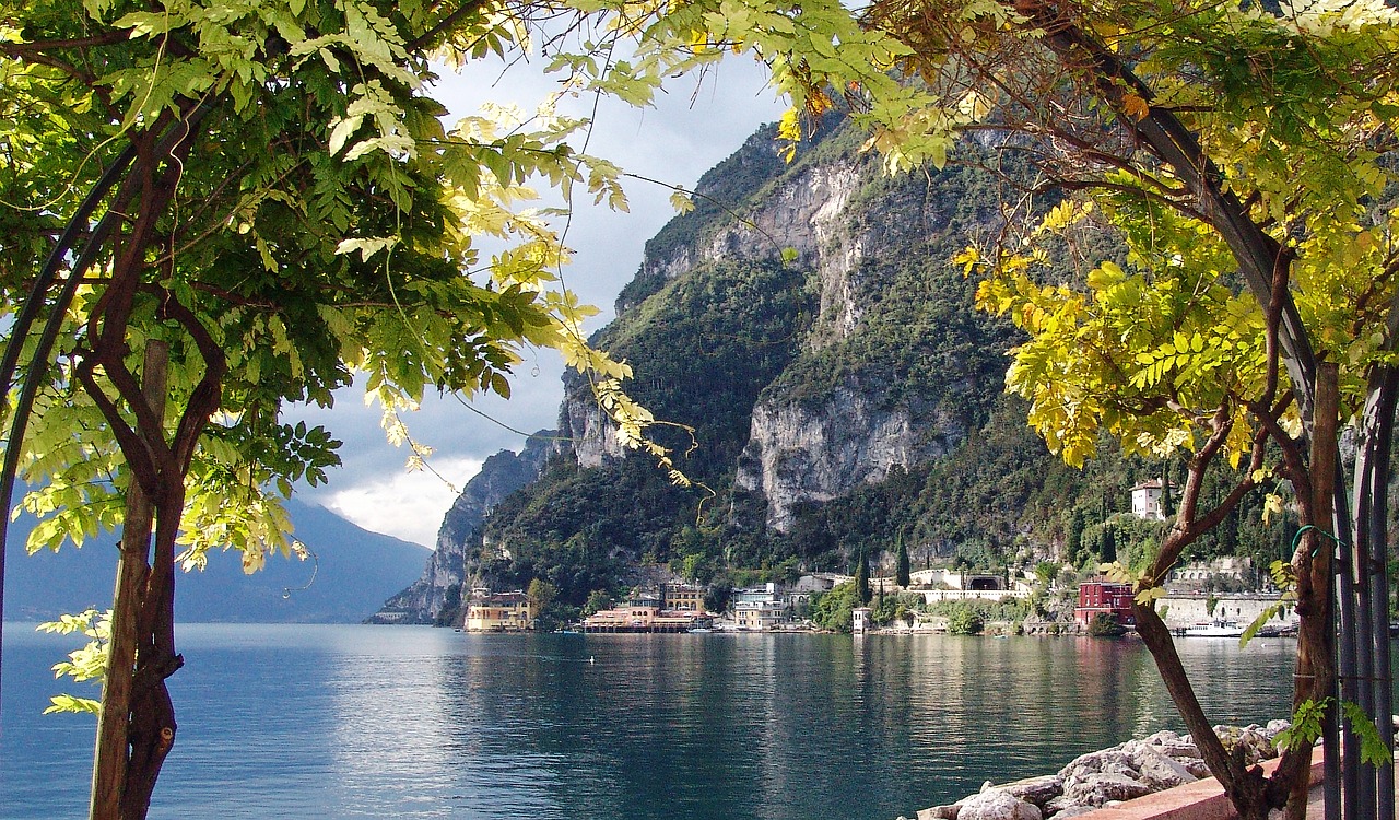 Lombardia: oltre 4 milioni per la navigazione turistica dei laghi