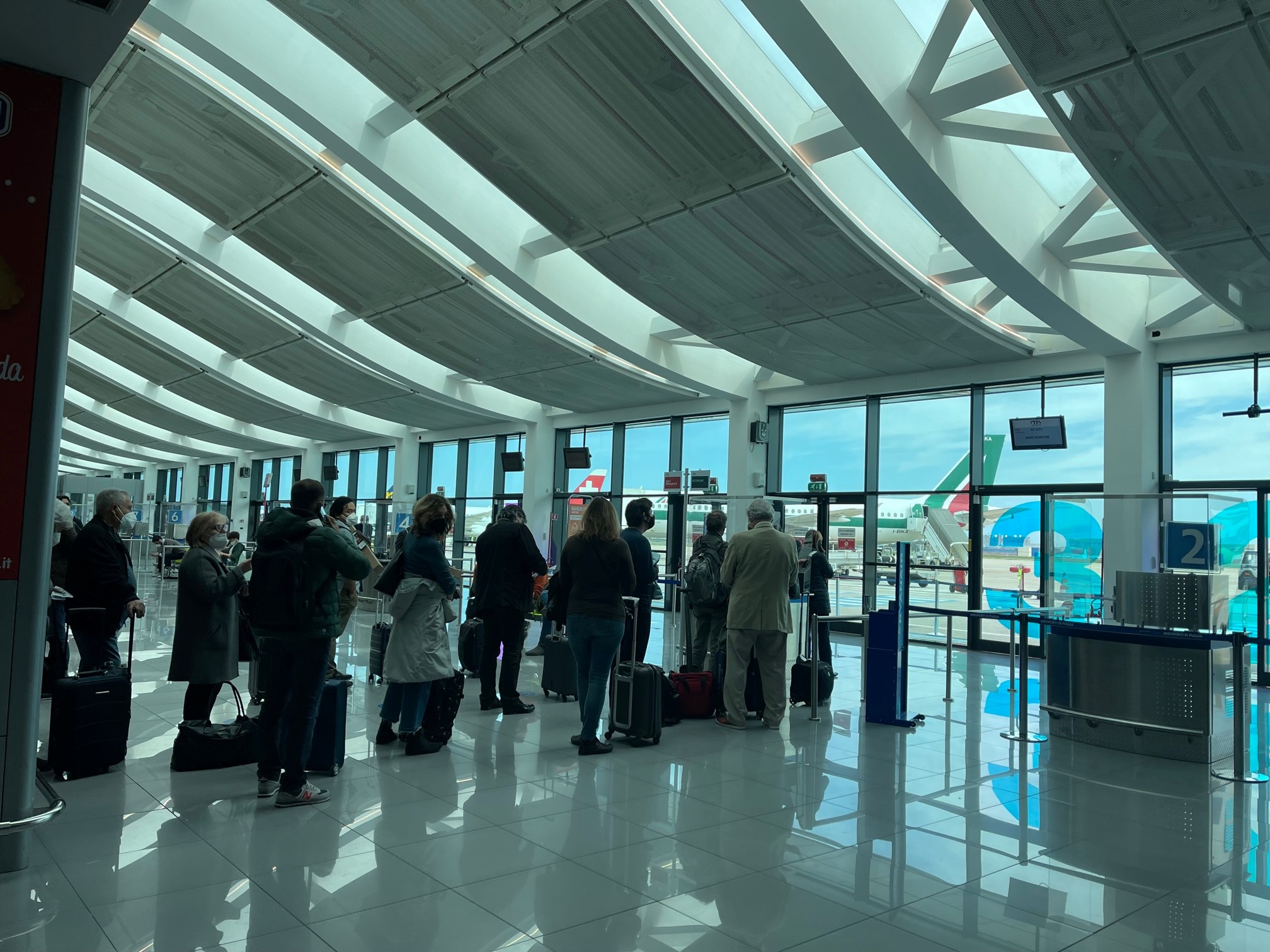 Aeroporto di Brindisi: da maggio nuovo volo per Bolzano