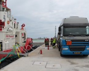 Porto Civitavecchia: effettuato il primo rifornimento di metano liquido