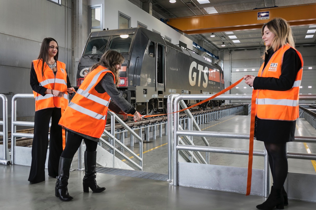 Gts Rail inaugura un polo di manutenzione ferroviaria a Bari