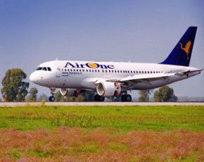 Air One a quota 500 mila passeggeri da Malpensa