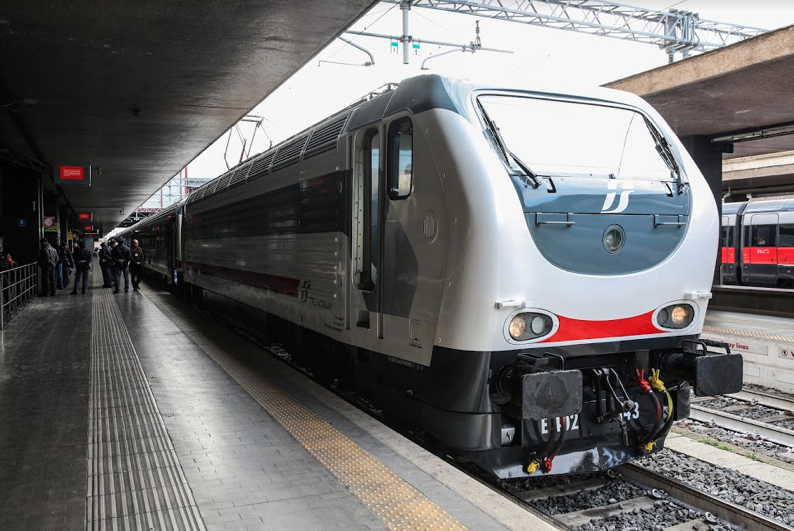 Reggio Calabria, rilancio del trasporto tra le priorità di Toninelli. Consegnati oggi quattro nuovi InterCirty.