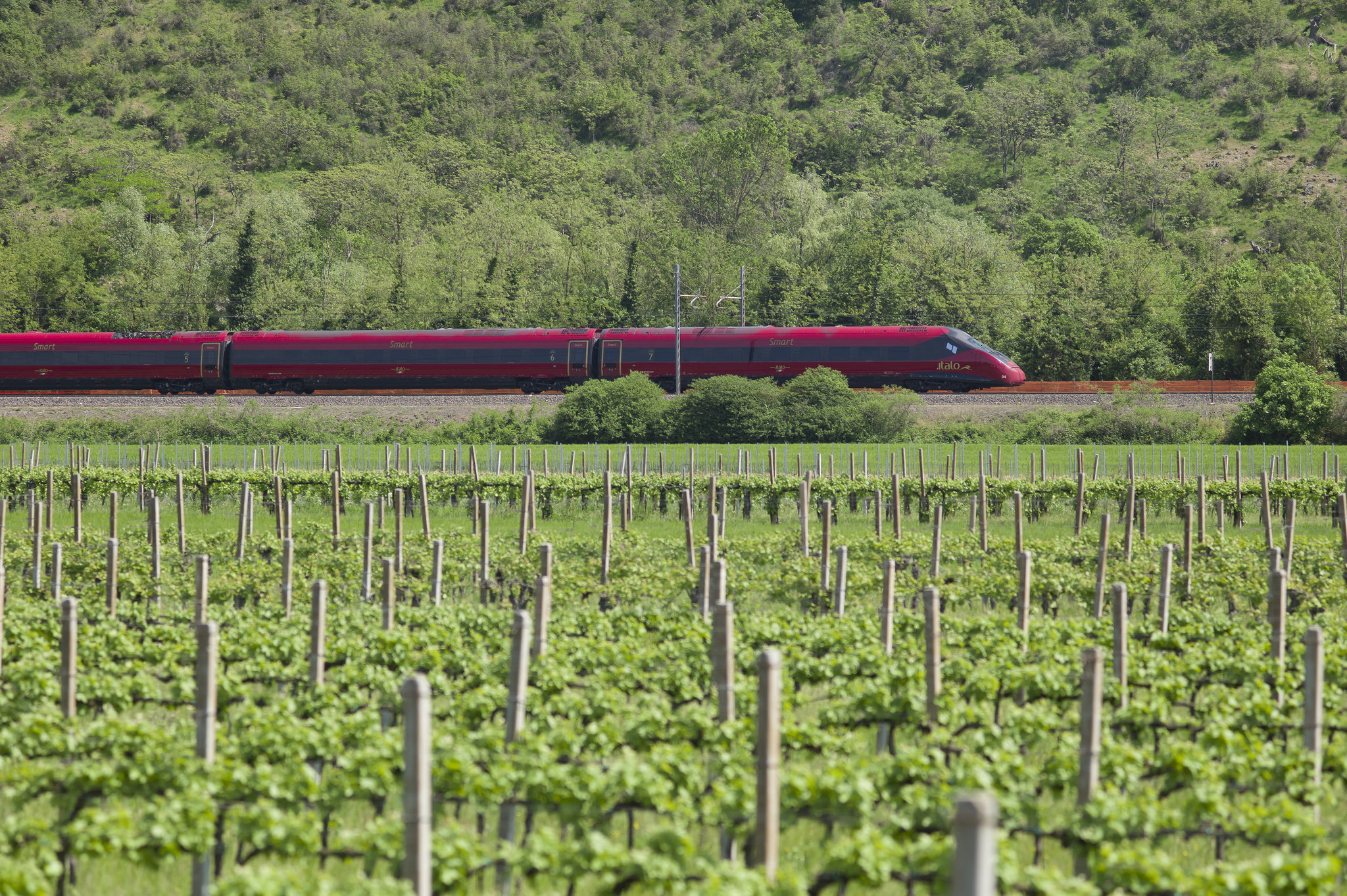 Treni: Alstom e Italo firmano un accordo da 330 mln per ulteriori 5 treni Evo