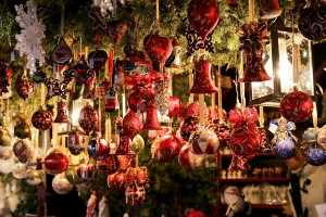 Natale a Roma: 8 dicembre isola pedonale in via dei Fori Imperiali, previste chiusure e deviazioni per i bus