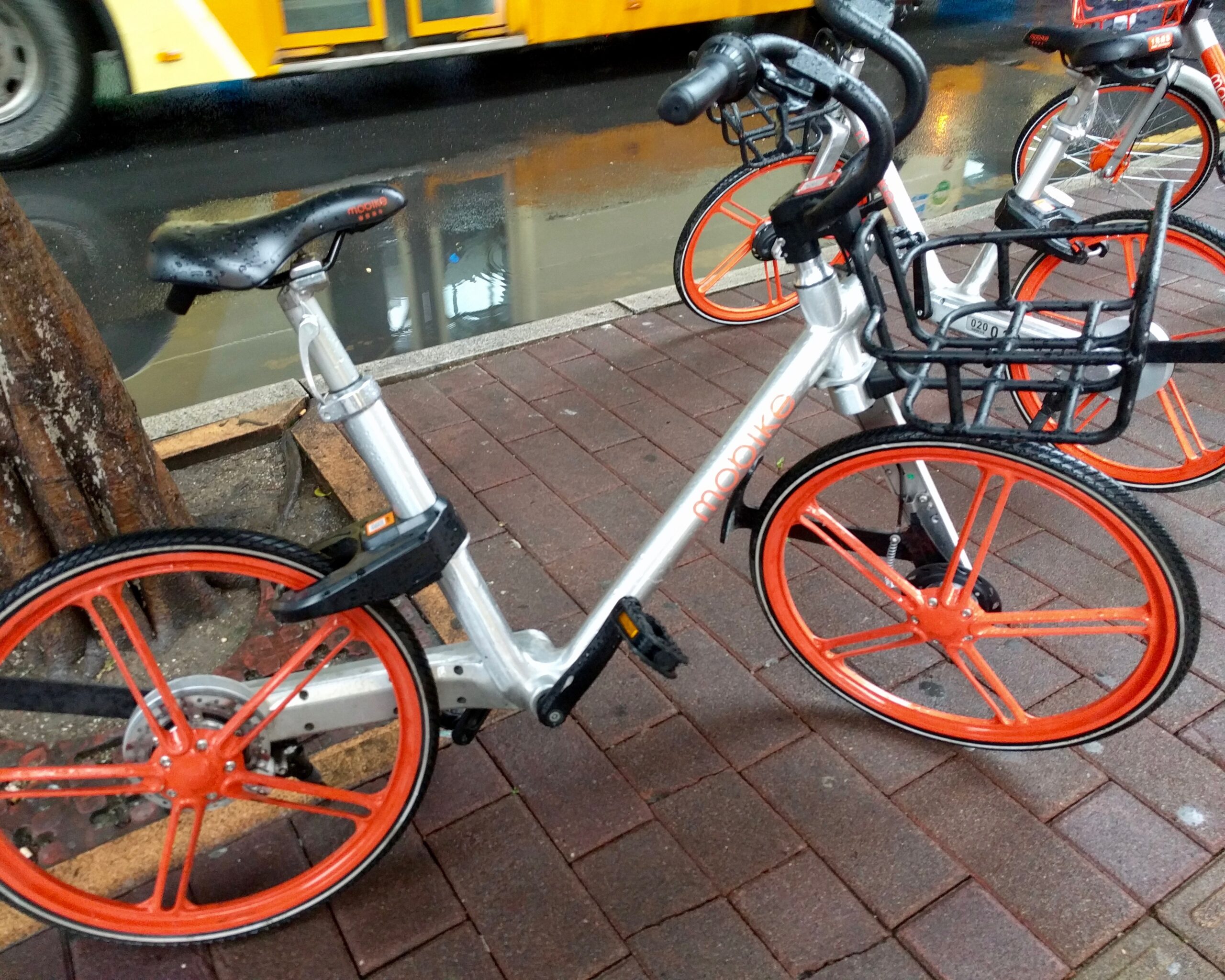 Ecco Mobike: a Bergamo il nuovo servizio di bike sharing, 500 unità disponibili