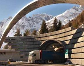 Traforo Monte Bianco: lunedì 12 ottobre lavori di manutenzione e interruzione delle circolazione