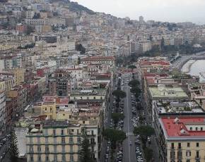 Napoli, Fase2 mobilità: nel primo giorno non rilevate criticità in strada e sui mezzi