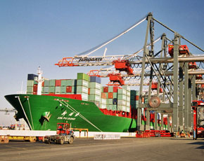Porto di Napoli: traffico container + 7% nel 2009