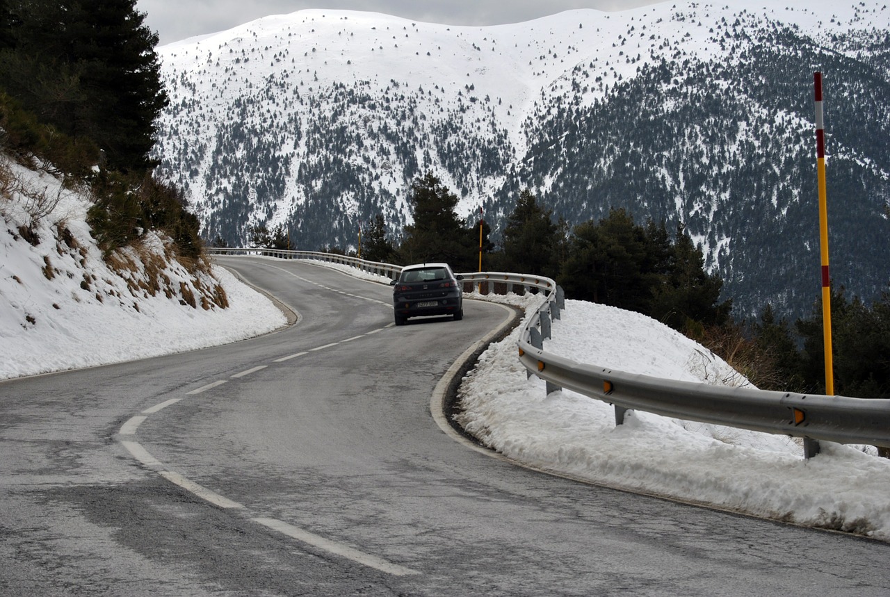 Maltempo: ancora venti forti e nevicate su Sicilia e Calabria