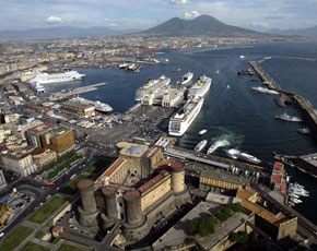 Potenziamento strutturale e implementazione dei traffici: gli interventi strategici previsti nei porti di Napoli e Salerno