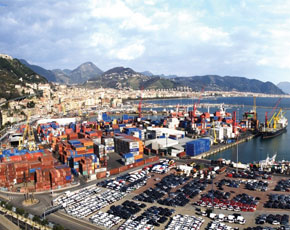 Porto di Salerno: Grimaldi riorganizza l’area di sosta trailer