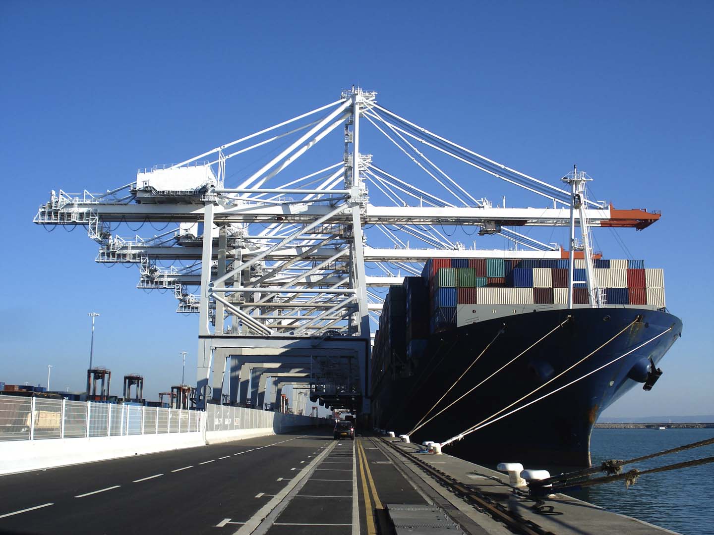 Mare: crescono i traffici dei porti del Napa con +30% volumi totali, +80% teus