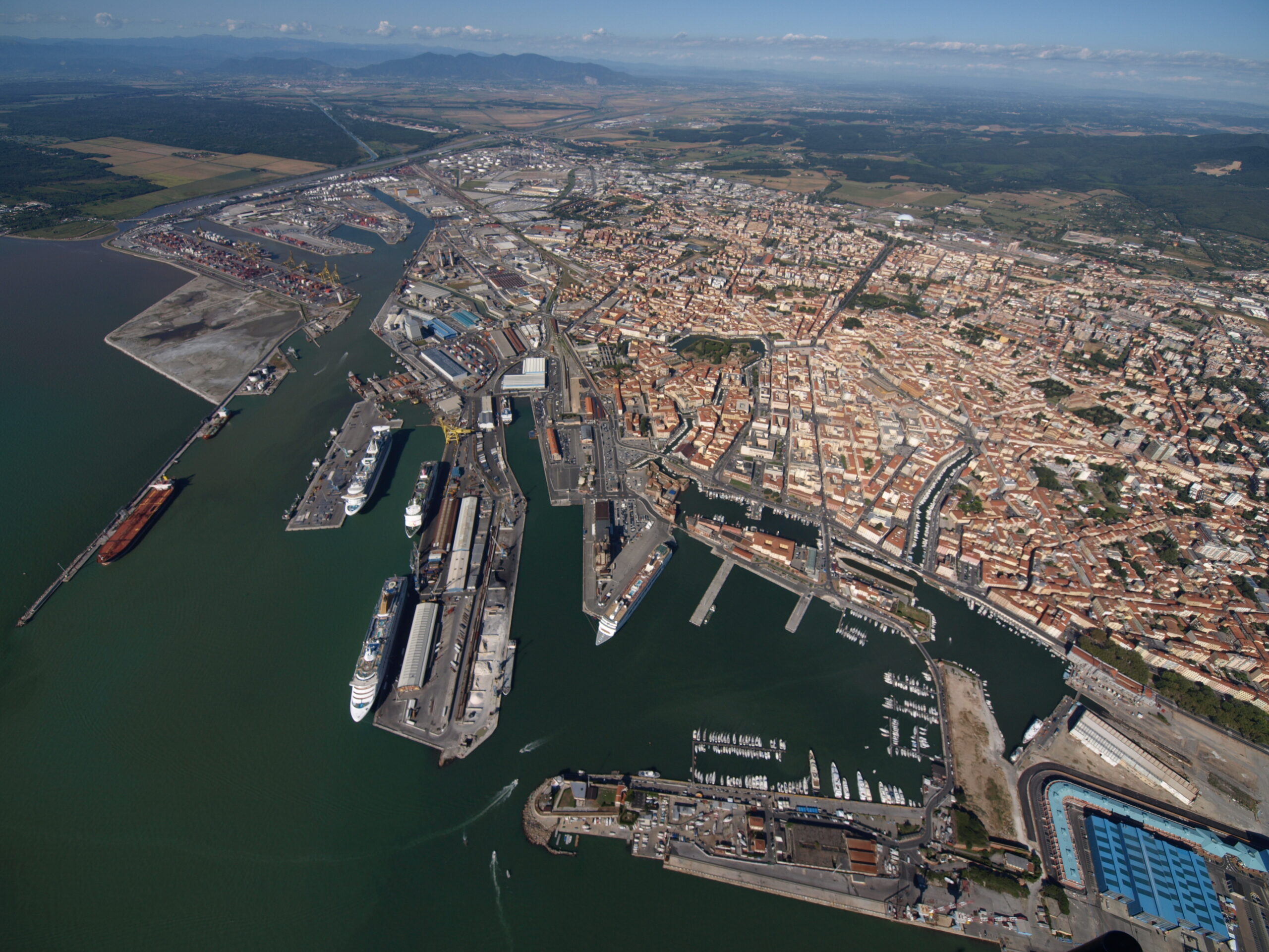 Toscana: nasce la nuova auotostrada del mare Livorno-Fujaiarah