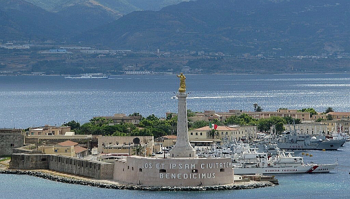 Una nave a batterie per attraversare lo Stretto: il ministro Giovannini a Messina per l’inaugurazione di Iginia