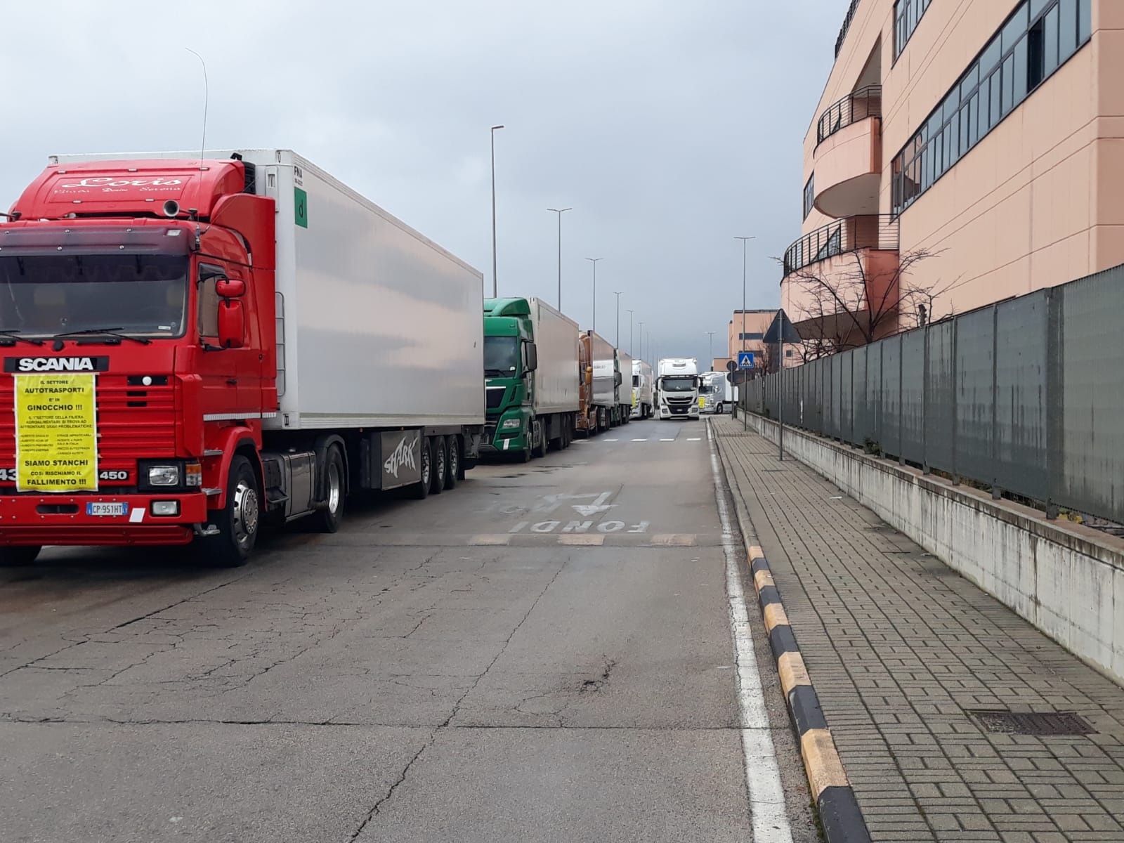 Caro gasolio, Fai-Conftrasporto: 100 tir in protesta a Latina contro gli aumenti