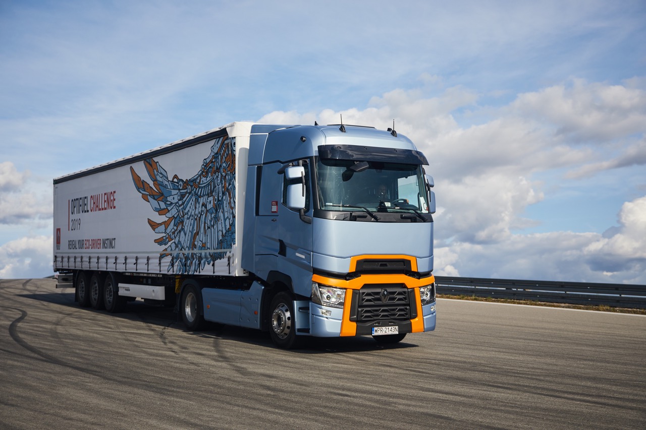Renault Trucks, 25 eco-conducenti nella finale dell’Optifuel Challenge 2019 a Lione