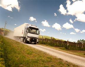 Responsabilità Sociale d’Impresa: un premio per l’impegno di Renault Trucks