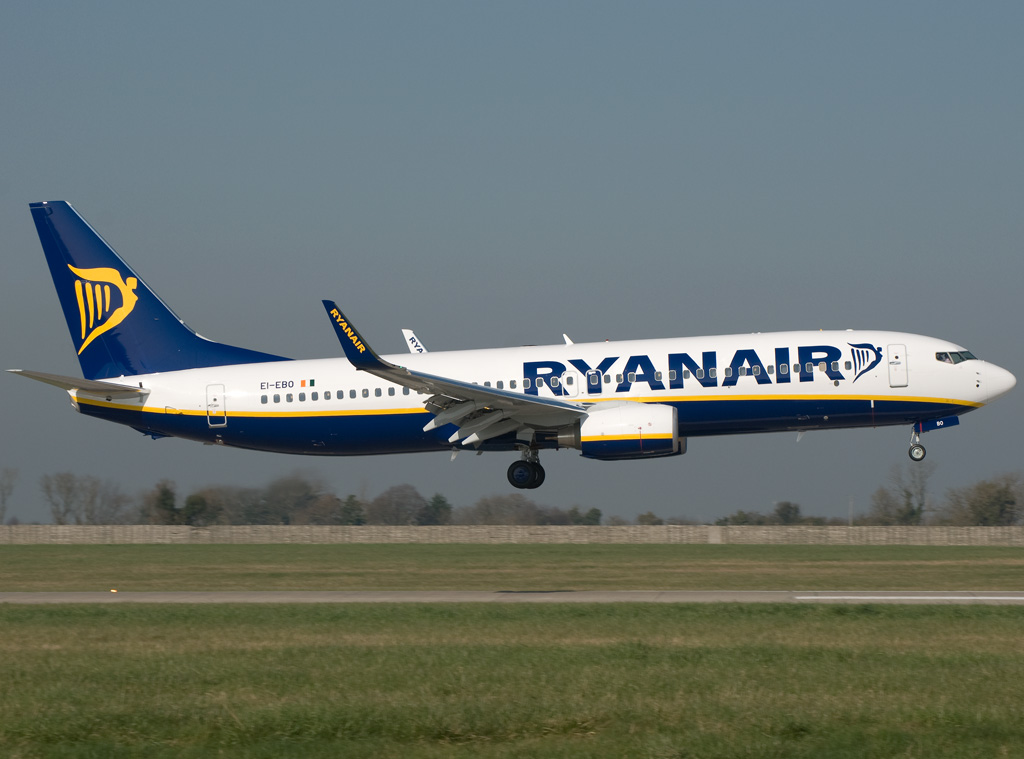 Ryanair: passeggeri in aumento a novembre