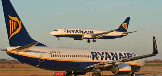 Ryanair annuncia una prima riduzione di organico: oltre 250 negli uffici di Dublino, Stanstead, Madrid e Breslavia