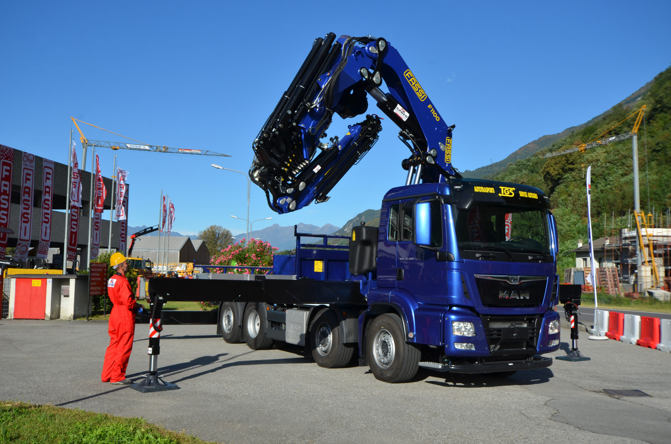 Fassi consegna la gru F1100RA full optional alla Tgs