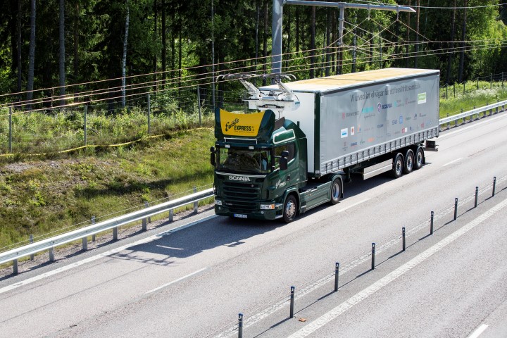 Its: Scania inaugura la prima strada elettrica al mondo