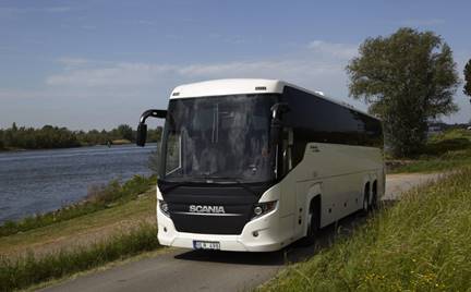 Granturismo: debutta in Italia il Coach firmato Scania