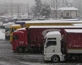 Liguria, allarme di Trasportounito: la neve blocca i camion, efficienza autotrasporto a rischio