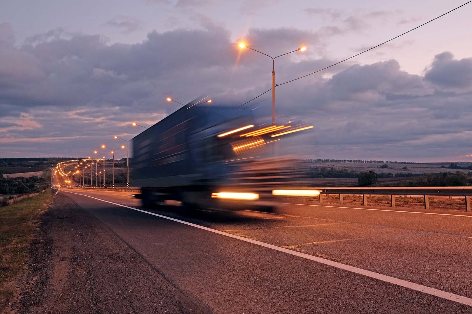 Autotrasporto, aumentano le sanzioni per le violazioni dei camion al Codice della strada