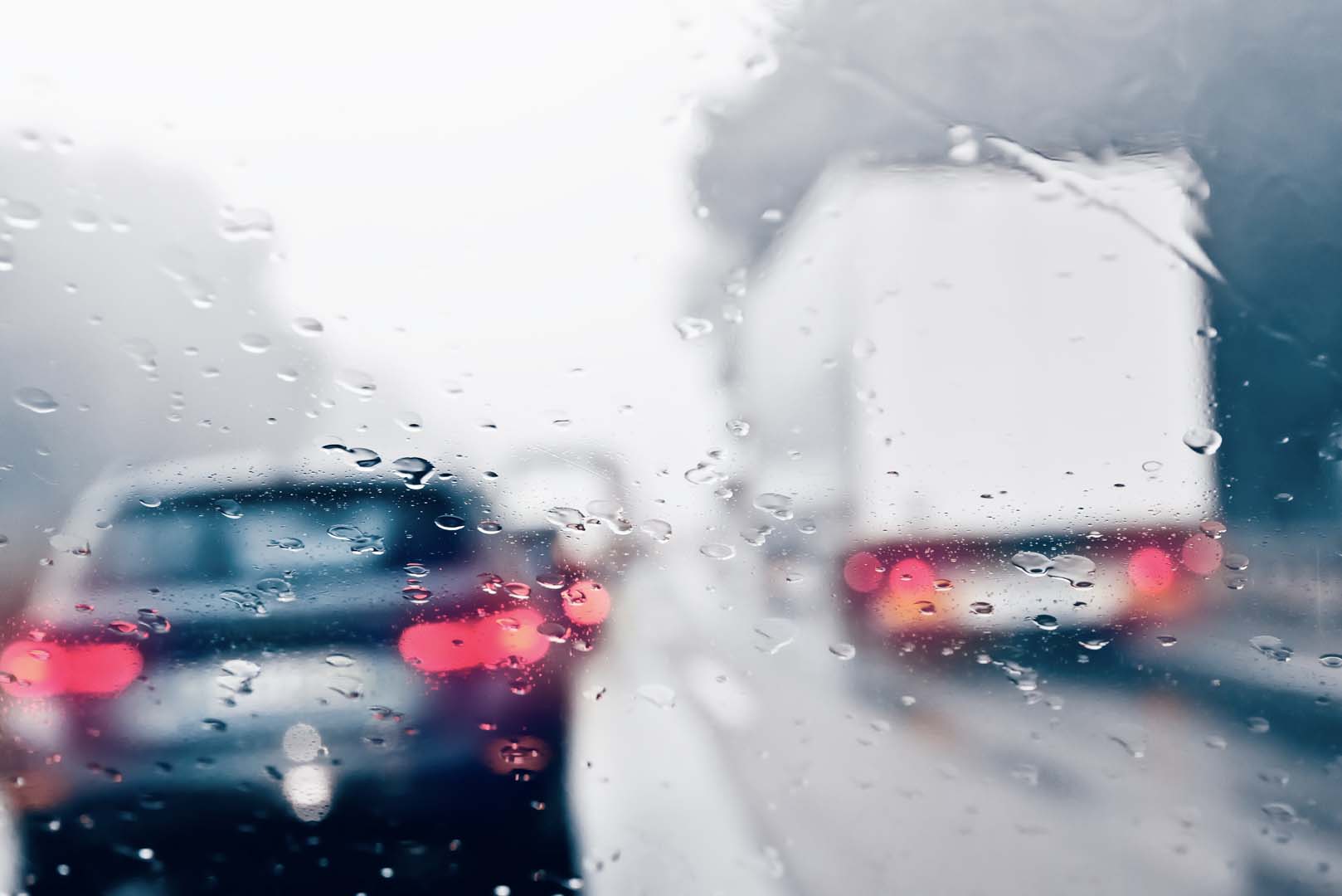 Maltempo: pioggia gelata sul nord Italia, in autostrada solo con safety car
