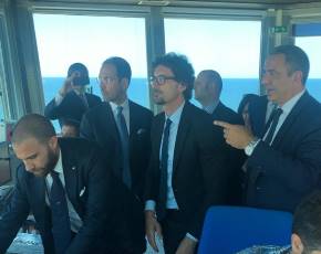 Aeroporto di Palermo: visita del ministro Toninelli alla Torre di controllo Enav