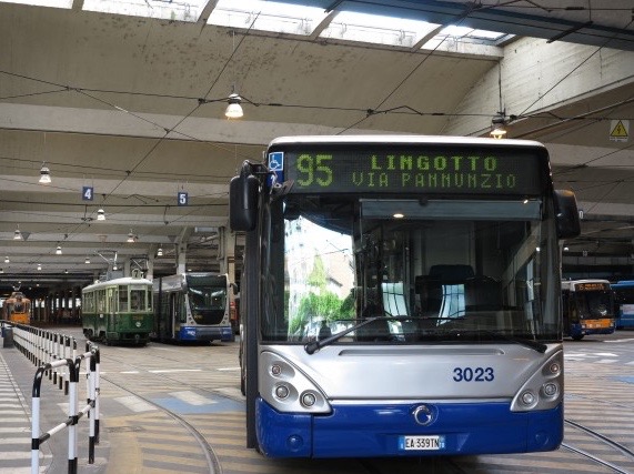 Torino: a maggio 9,5 mln validazioni sui mezzi Gtt. Premiati gli abbonati con smart card bip