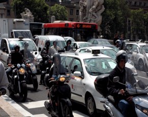 Assicurazioni: accordo tra Adiconsum e Unapass per evitare cause