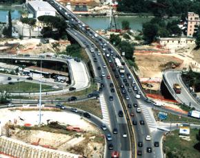 Osservatorio Anas: traffico in aumento del 53%. Crescita più contenuta per i veicoli pesanti