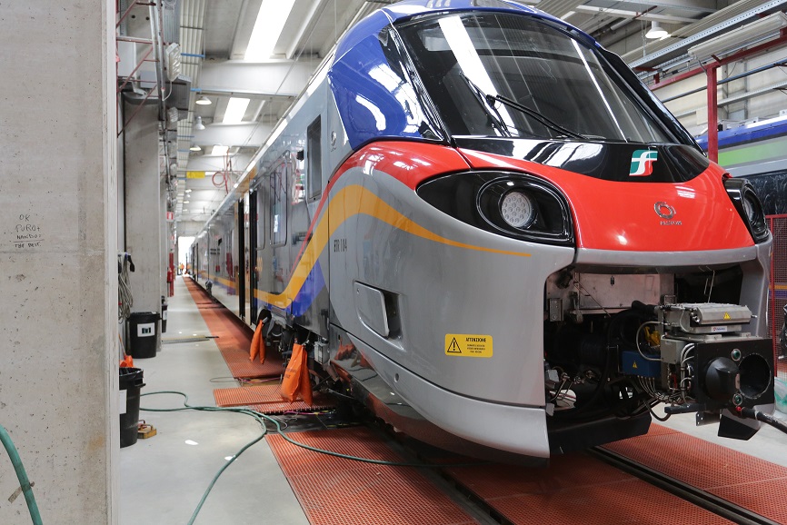 Pendolari: Trenitalia e Alstom presentano il primo treno Pop