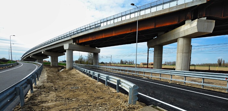 Limitazioni viadotto Cerrano: il Mit ha chiesto verifiche per permettere il passaggio dei camion