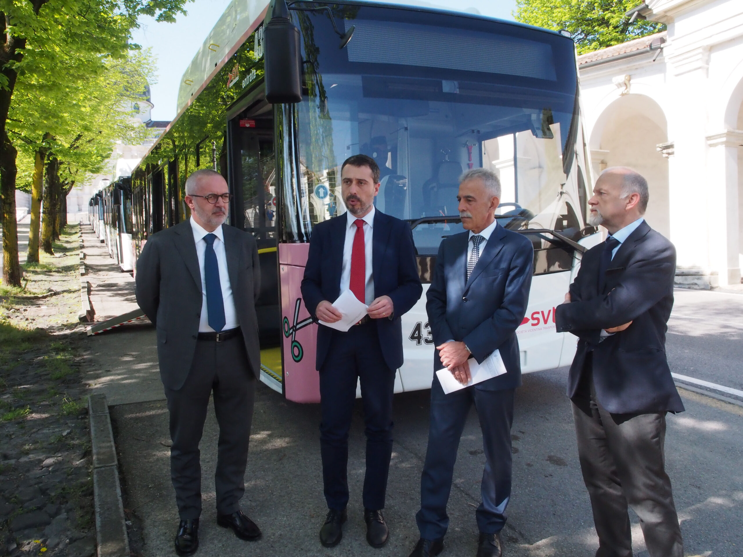 Vicenza: cinque nuovi autobus urbani per trasportare fino a 102 passeggeri