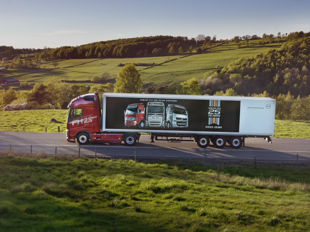 Volvo Trucks: consegnato allo IAA di hannover il milionesimo Volvo FH